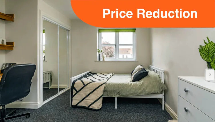 Flat 6, Lord Tennyson House, 72 Rasen Lane, Lincoln, Lincolnshire, LN1 3HD - Thumbnail 1